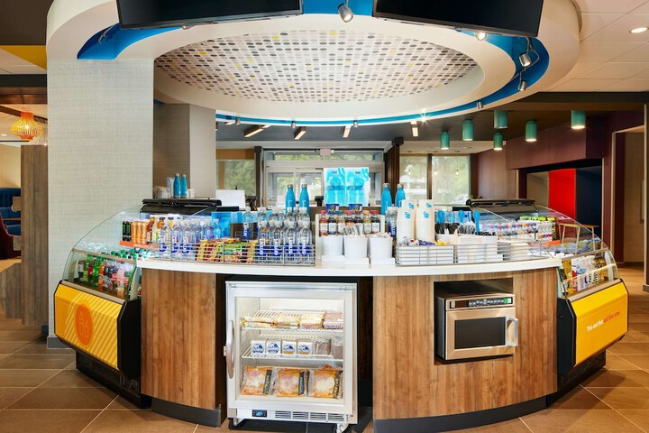 Snack bar