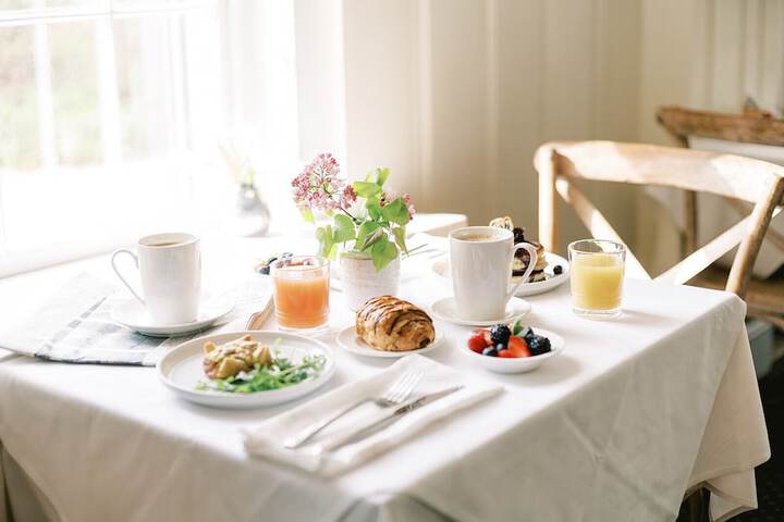 Breakfast/Coffee Service 31 of 41