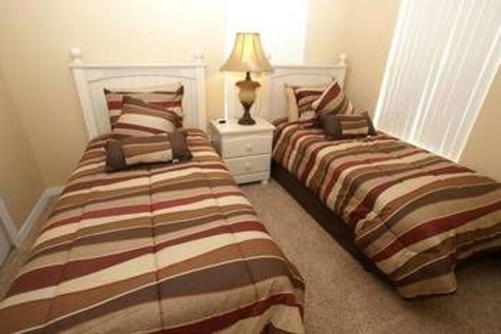 Room 16 of 36