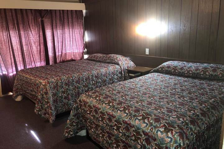 Room 3 of 12