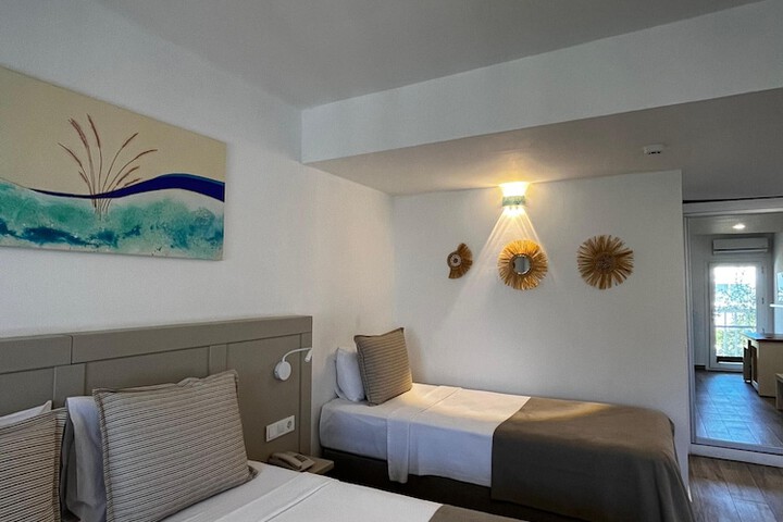 Room 20 of 71