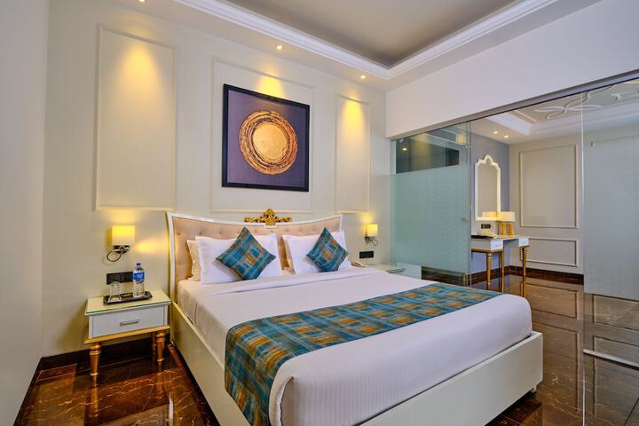 Room 21 of 37