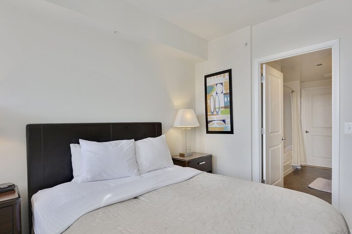 Room 6 of 44