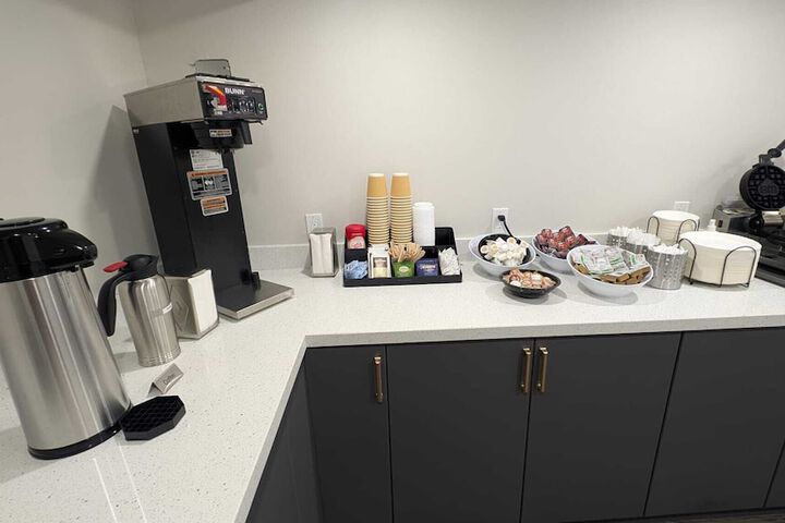 Breakfast/Coffee Service 79 of 103