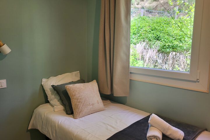 Room 8 of 46