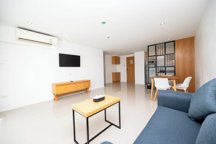 Room 28 of 120