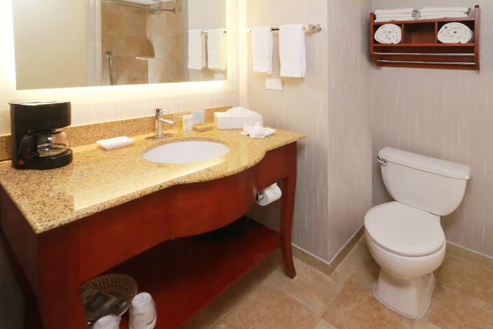 Room 20 of 63