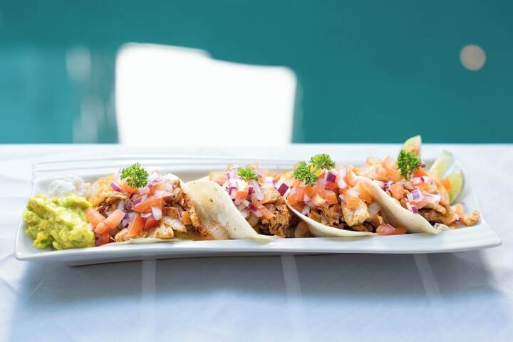 Dining 37 of 39