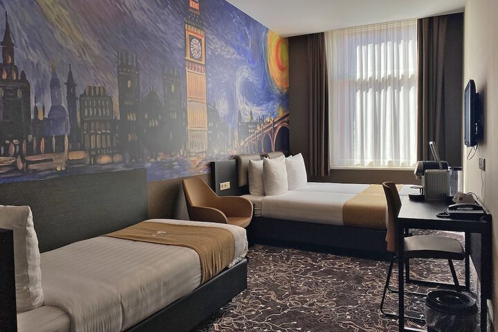 Room 12 of 42
