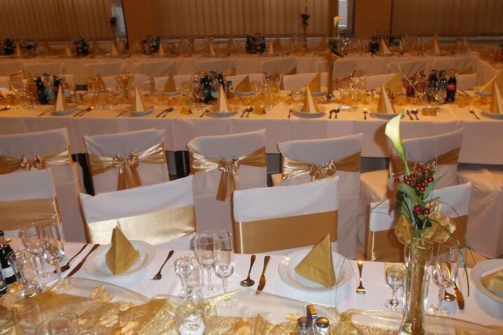 Ballroom/Hall 56 of 76