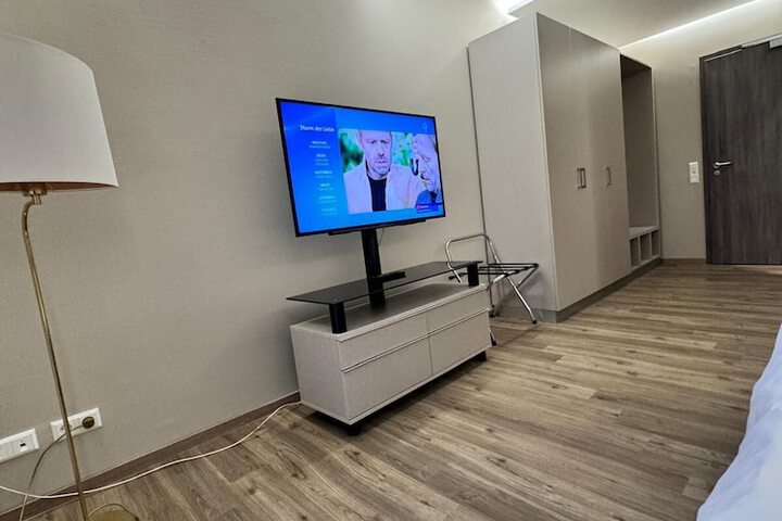 Room 14 of 23