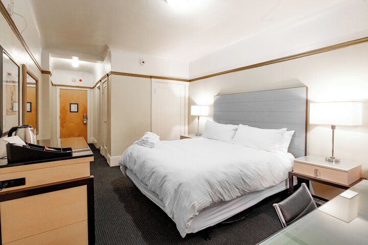 Room 20 of 26