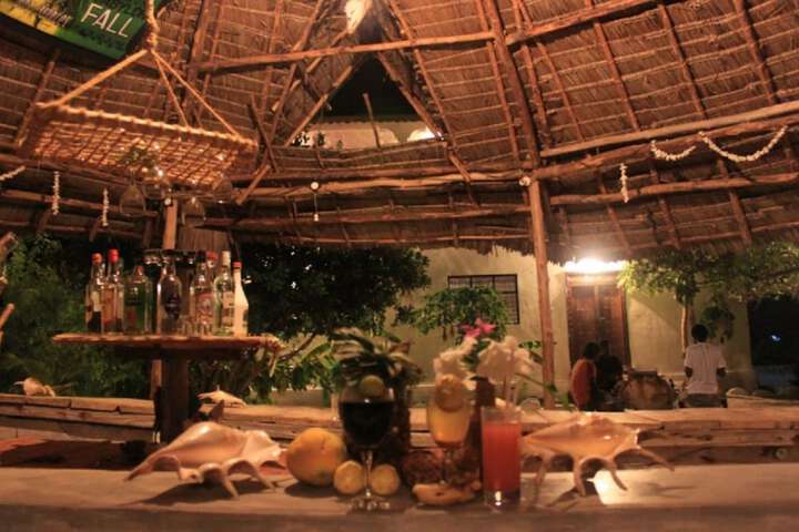 Dining 7 of 7