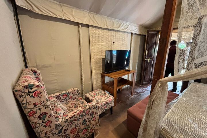Room 17 of 46