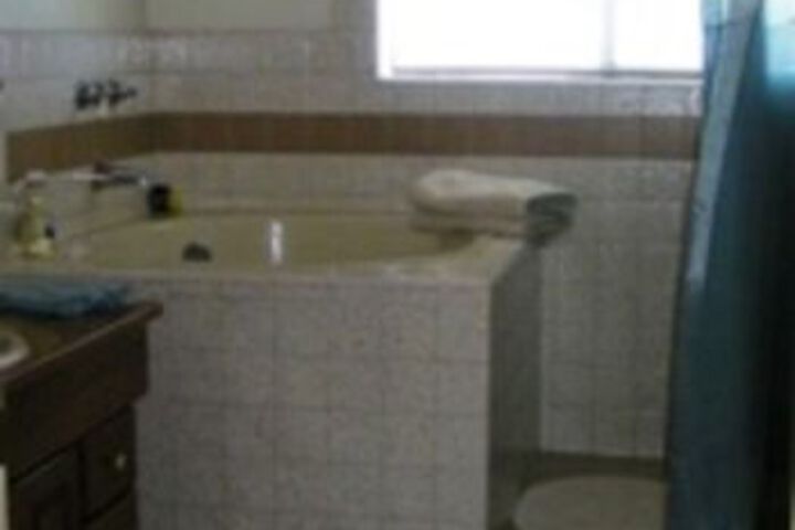 Room 2 of 14
