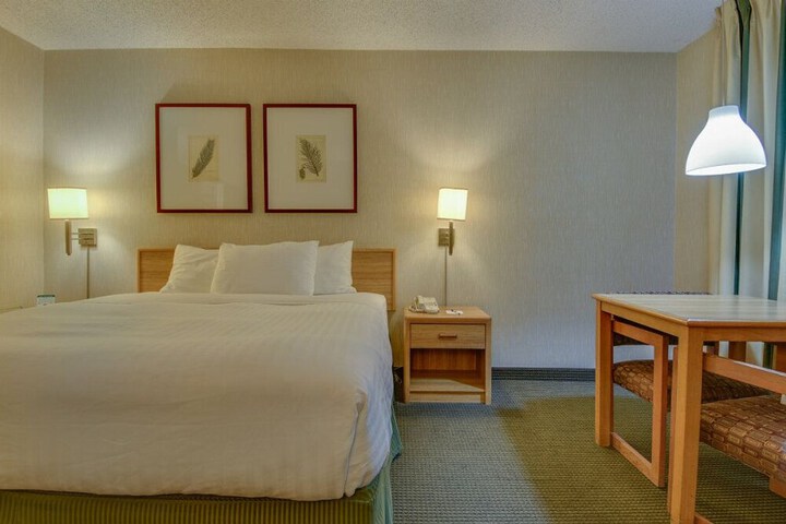 Room 22 of 31