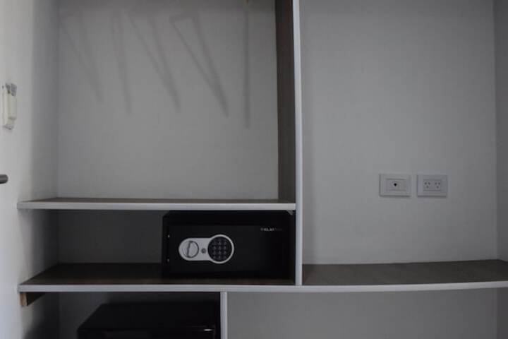 Room 14 of 41