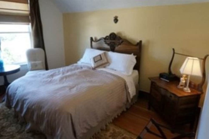 Room 5 of 41
