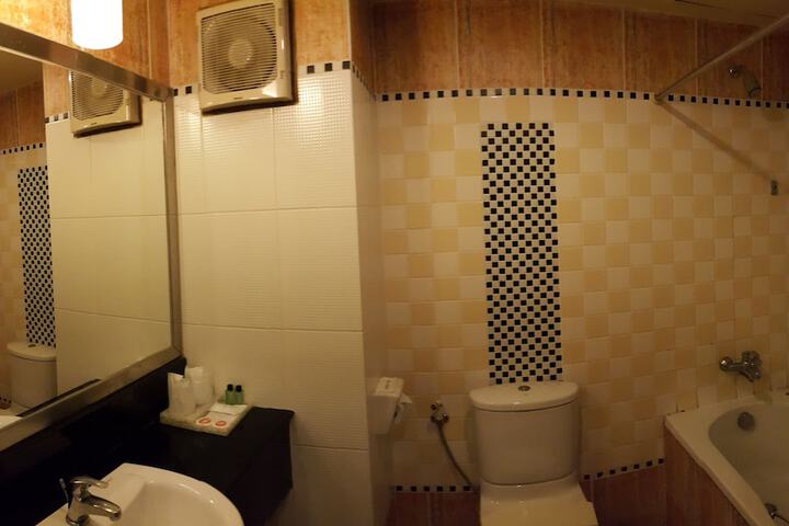 Room 29 of 59