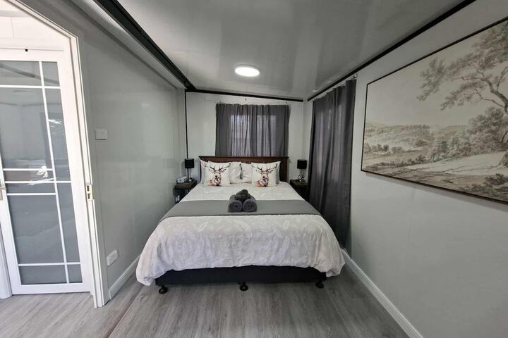Room 32 of 114