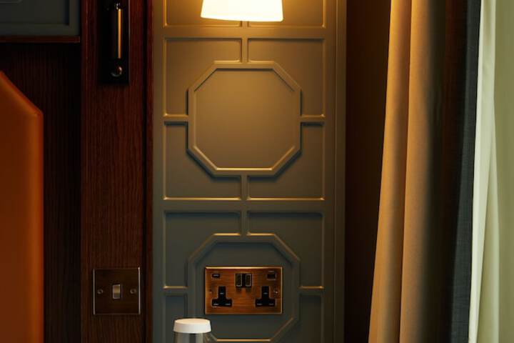 Room 12 of 47