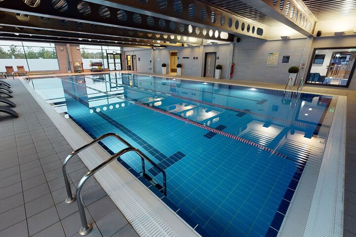 Pool Hotel