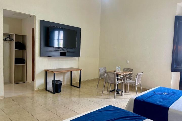 Room 19 of 36