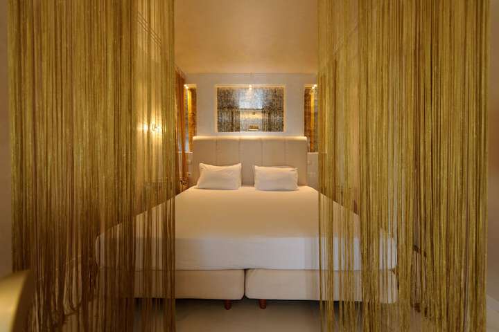 Room 40 of 109