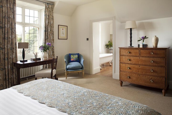 Room 3 of 80