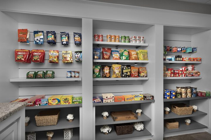 Snack bar