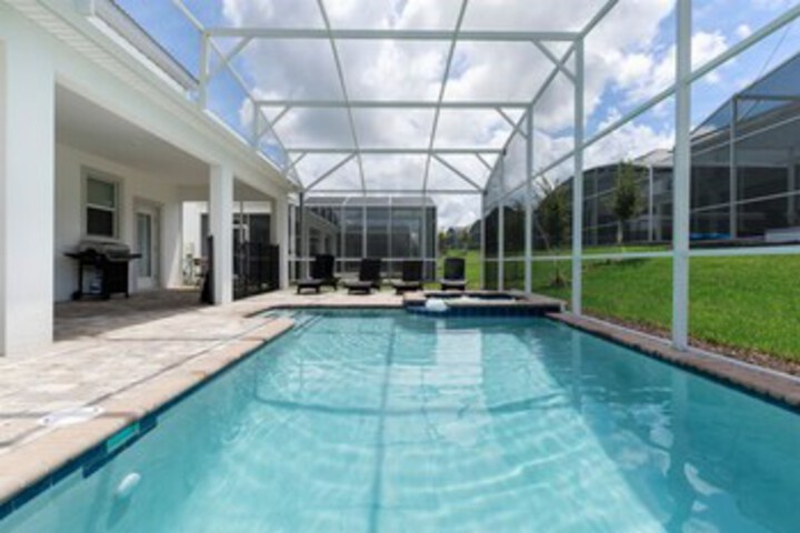 Pool 19 of 31