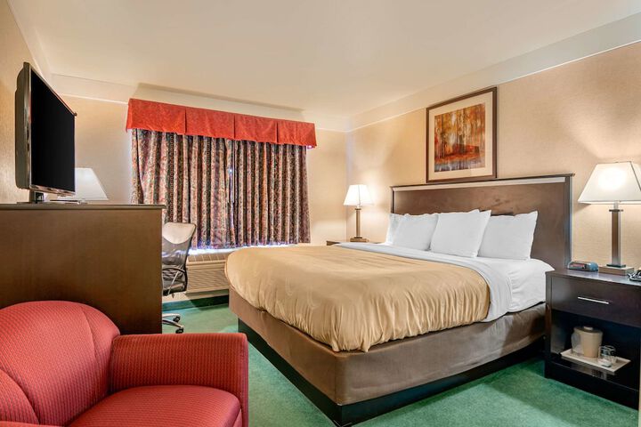 Room 40 of 107