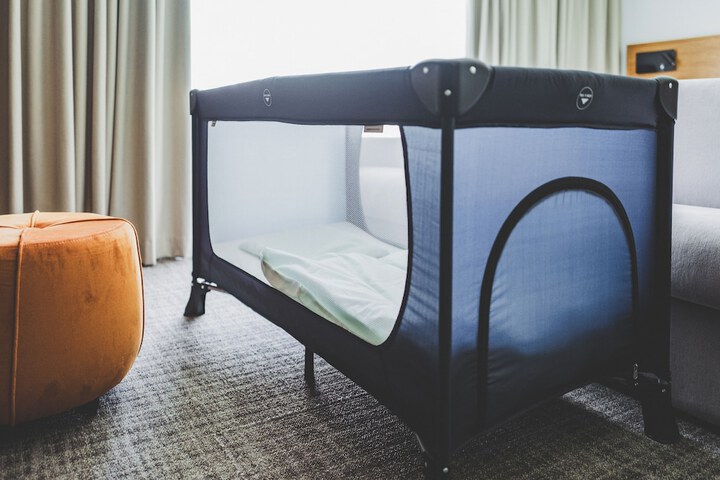 Room 26 of 102