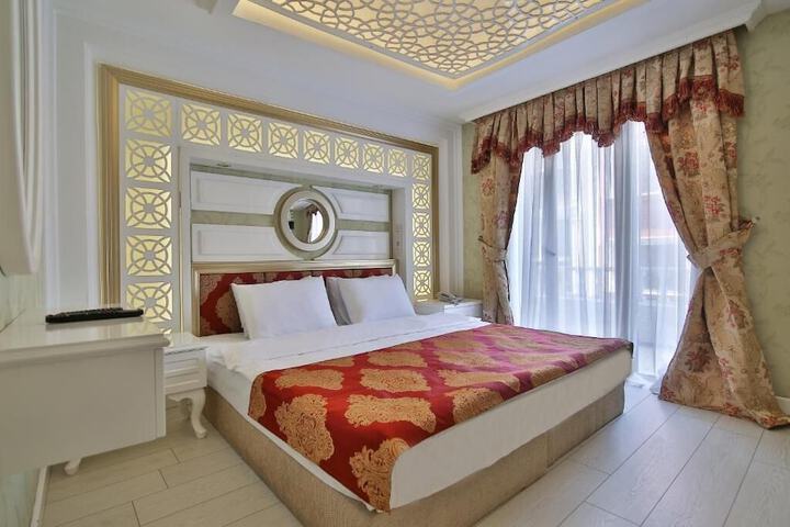 Room 16 of 27