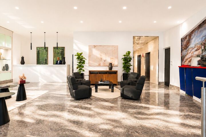 Hotel Interior 4 of 93