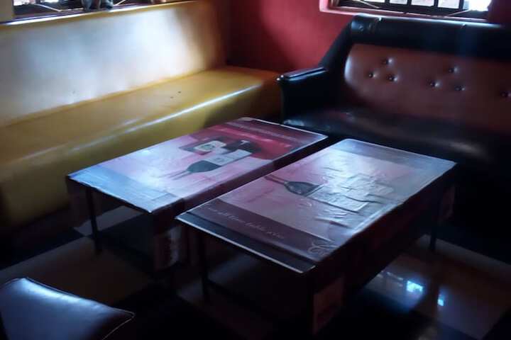 Dining 12 of 17