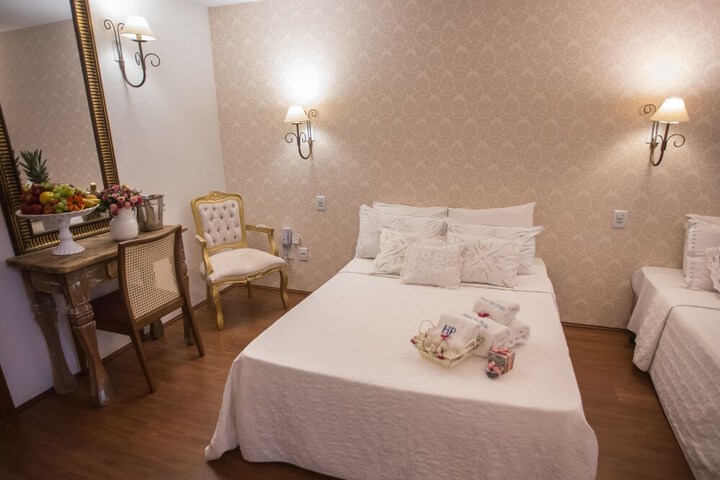 Room 5 of 56