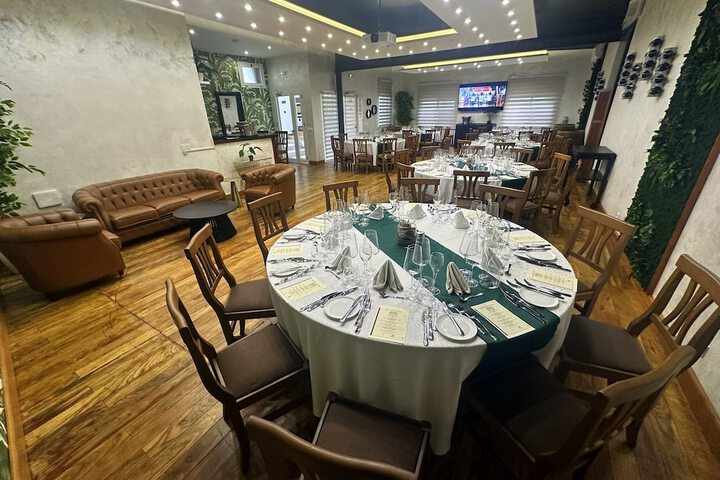 Ballroom/Hall 50 of 75