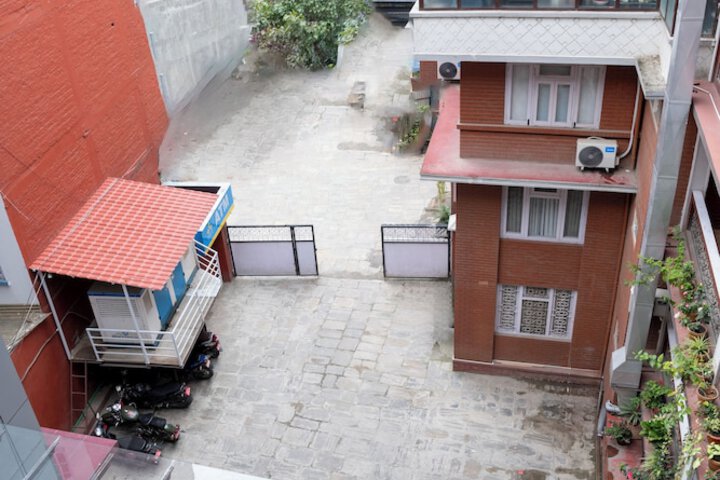 Room 49 of 66