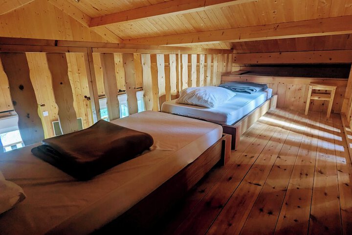 Room 3 of 145