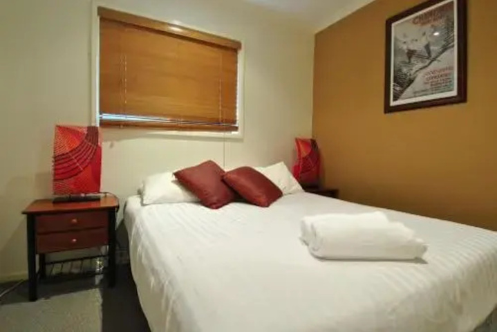 Room 3 of 11