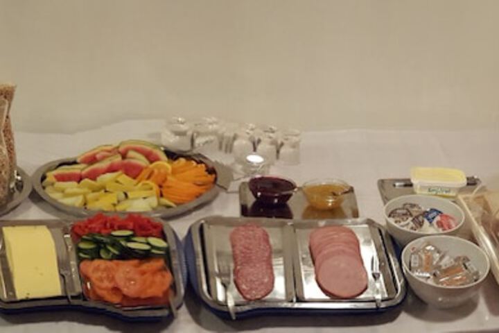 Breakfast/Coffee Service 15 of 30