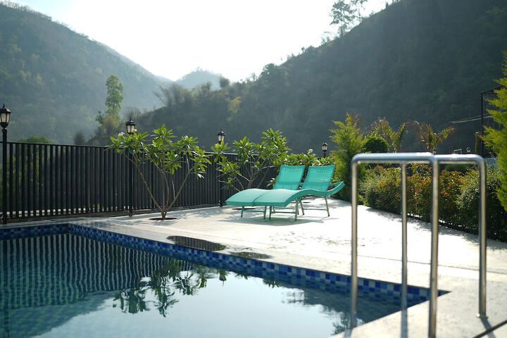 Pool 39 of 71
