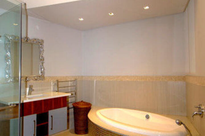 Room 15 of 25