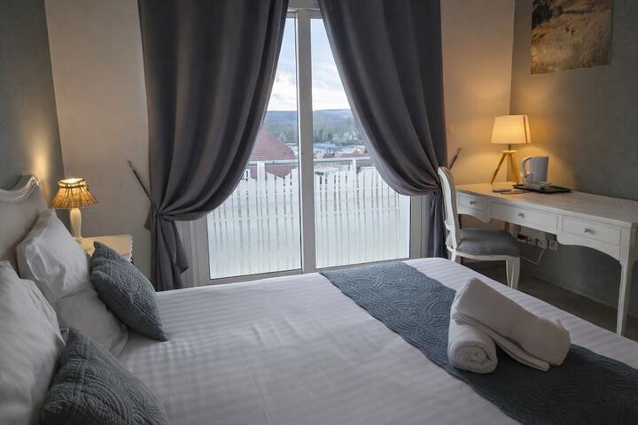 Room 16 of 36