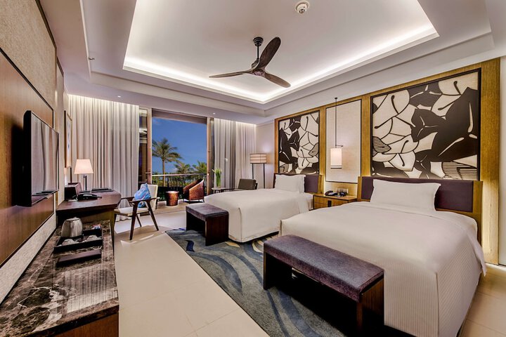 Room 16 of 105