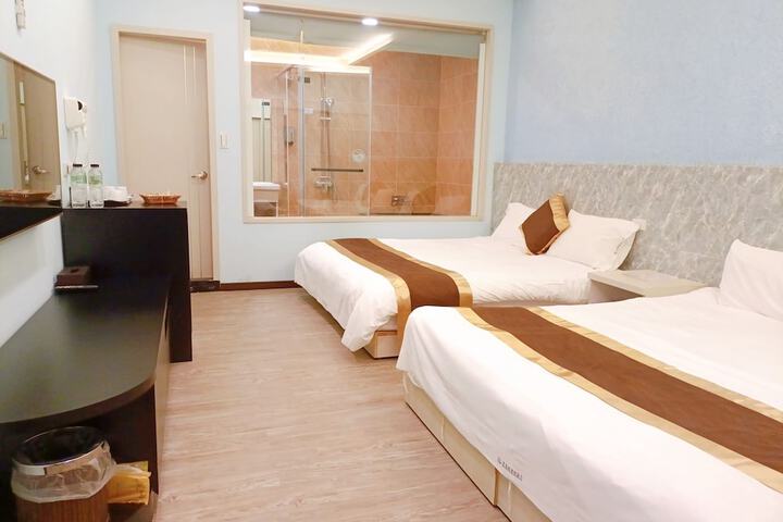 Room 16 of 60