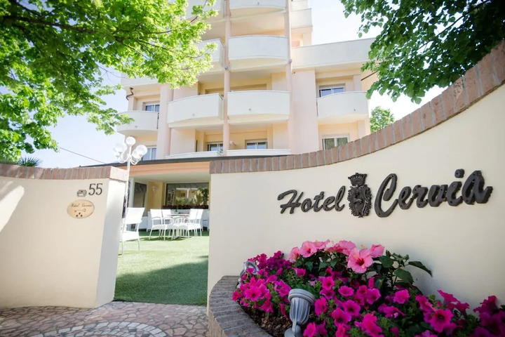 HOTEL CERVIA