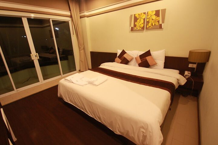 Room 18 of 52