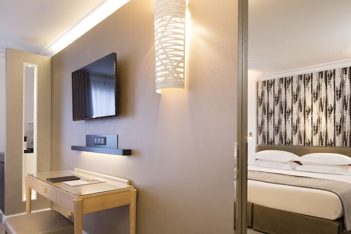 Room 20 of 50